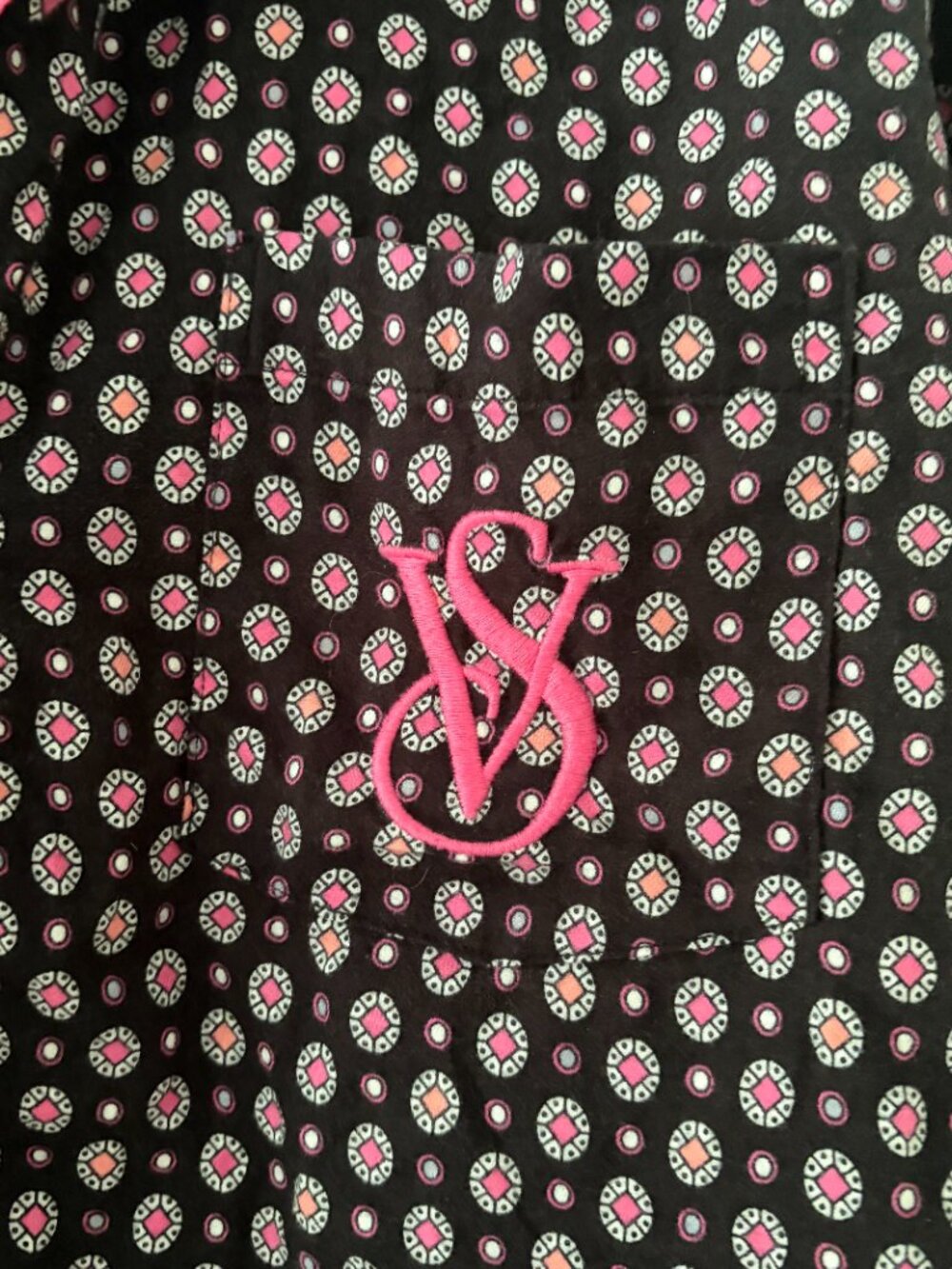 Victoria's Secret Pajama Top Black Pink Geometric Size Small - Picture 7 of 8